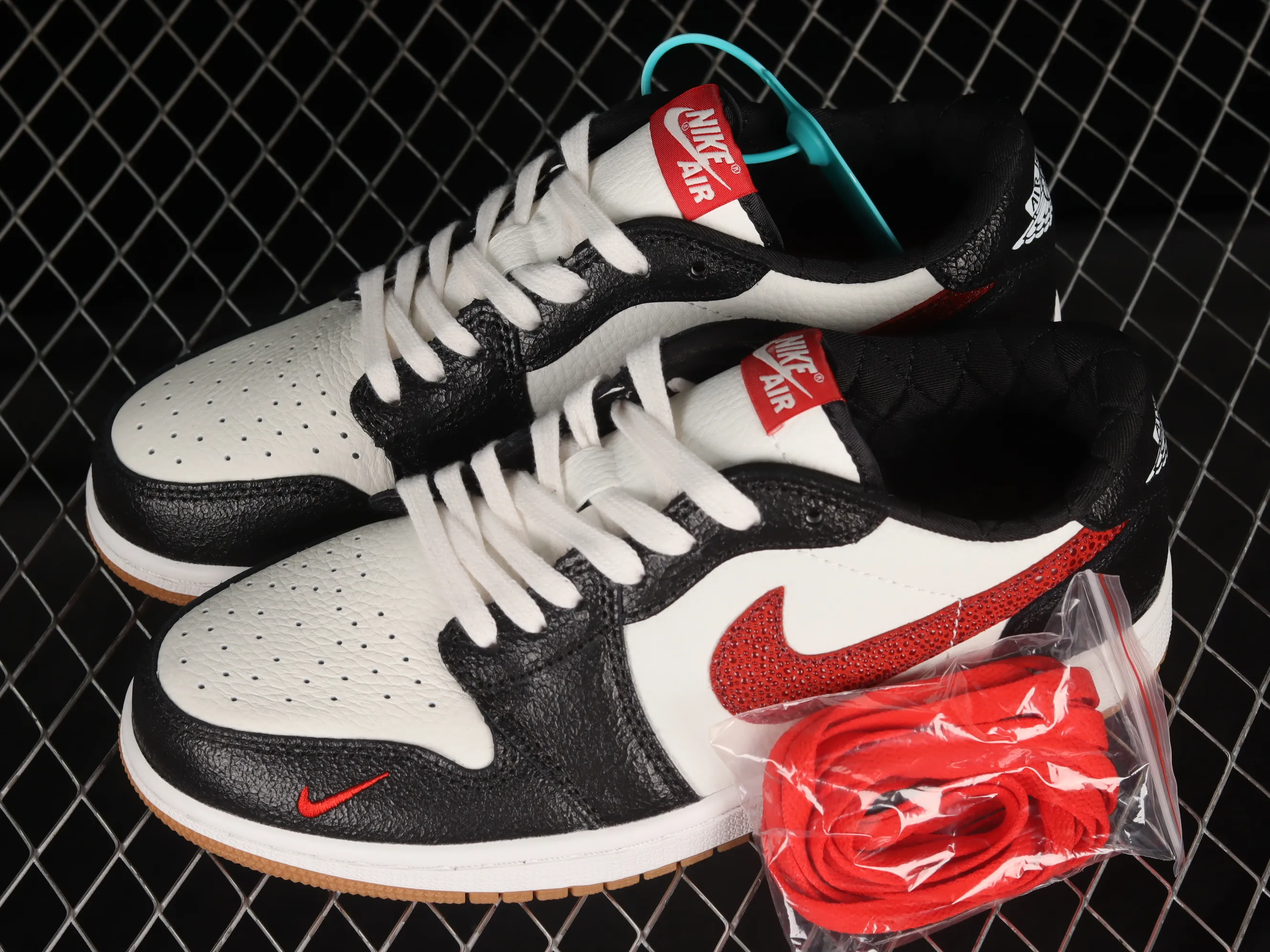 All categories Air Jordan Jordan series basketball shoes Air Jordan 1 Low Z version Air Jordan 1 Low AJ1 Joe 1 black and white red burst pattern low-top cultural basketball shoes DZ0798-108